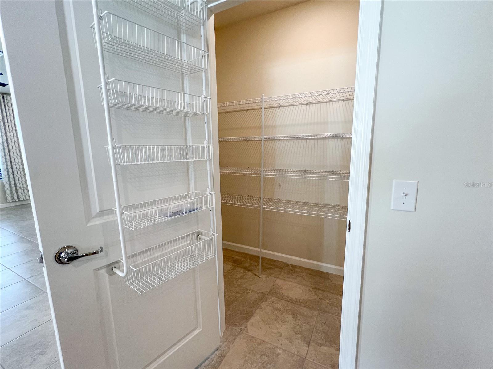 10811 FIREBUSH CIR, NORTH FORT MYERS, FL, 33917