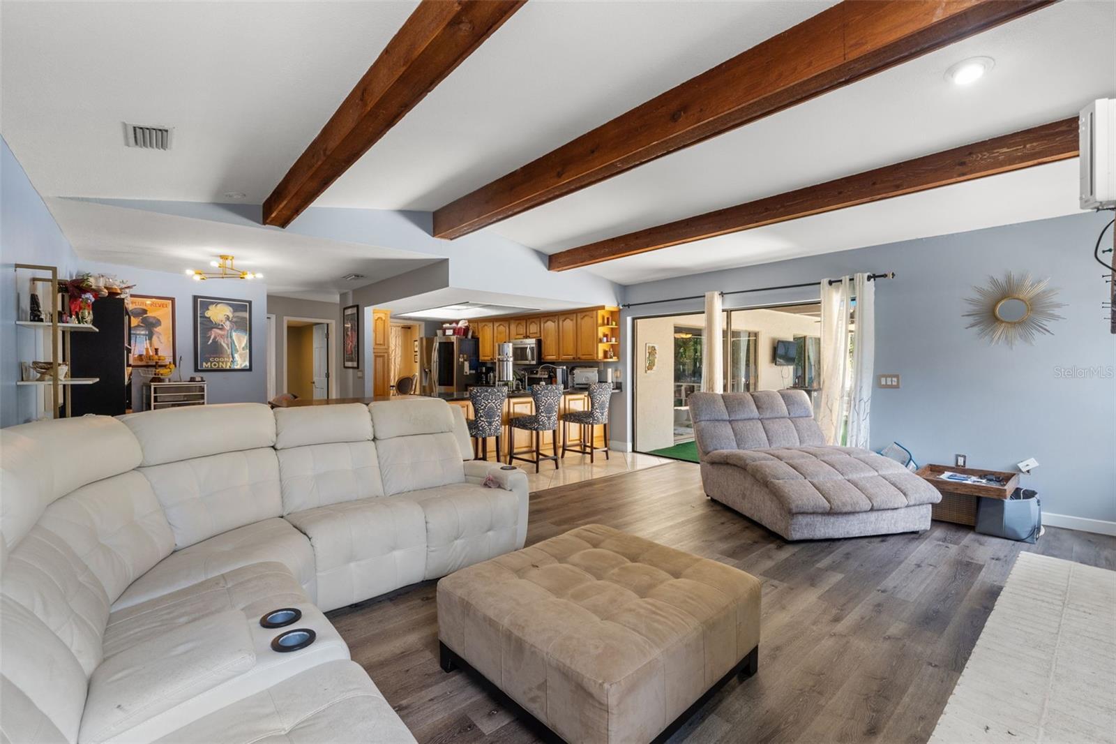 6204 SOARING AVE, TEMPLE TERRACE, FL, 33617