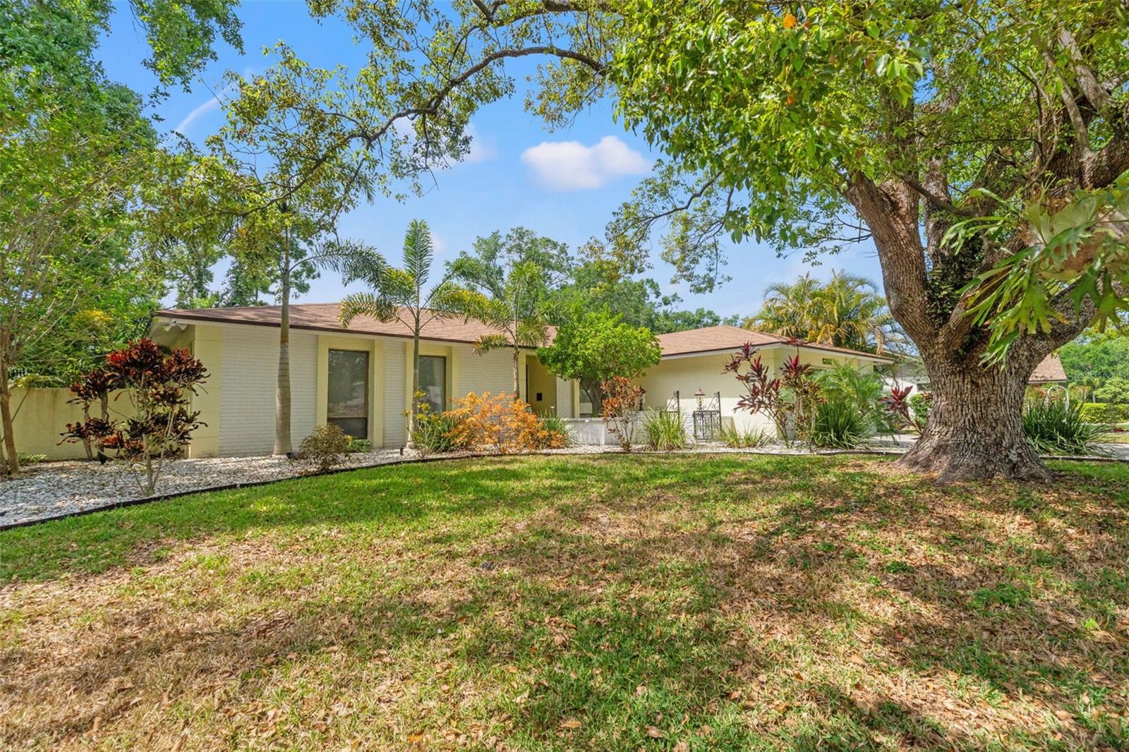 6204 SOARING AVE, TEMPLE TERRACE, FL, 33617