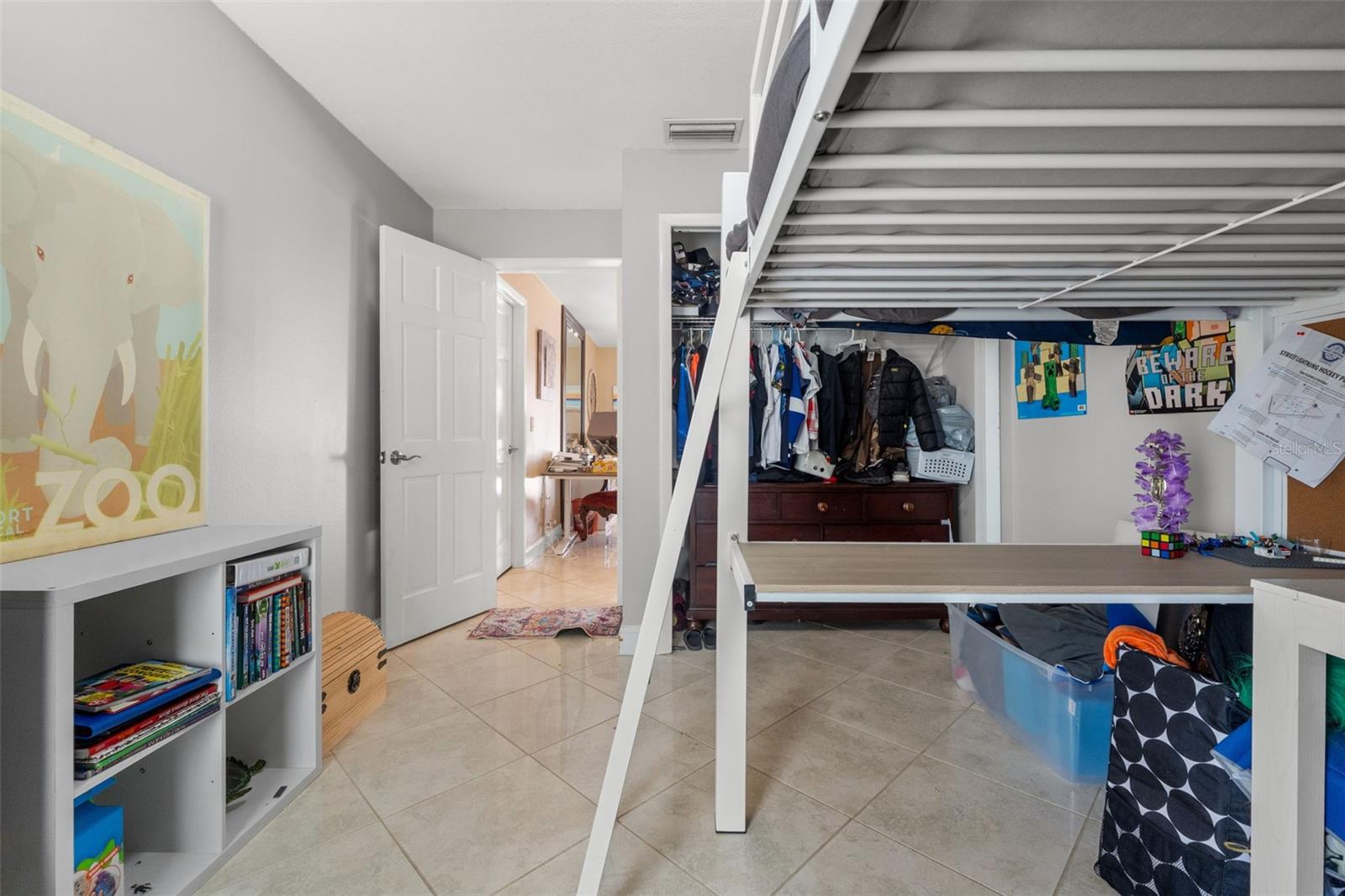 6204 SOARING AVE, TEMPLE TERRACE, FL, 33617