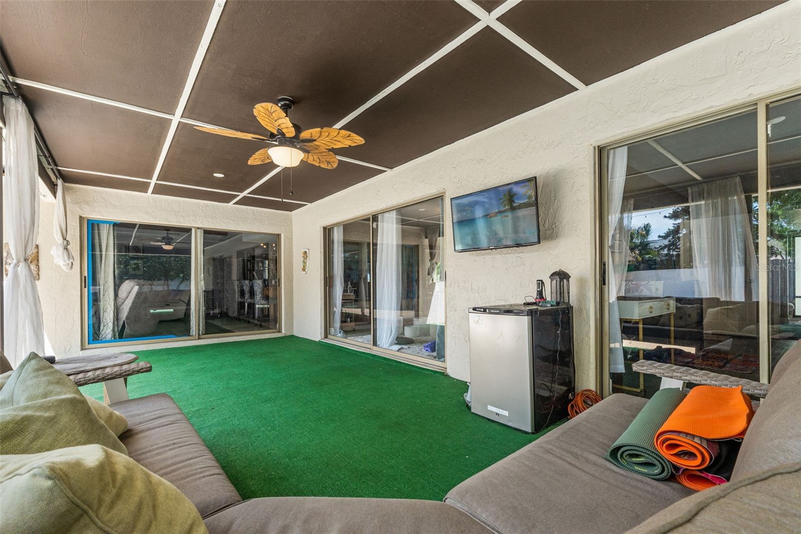 6204 SOARING AVE, TEMPLE TERRACE, FL, 33617