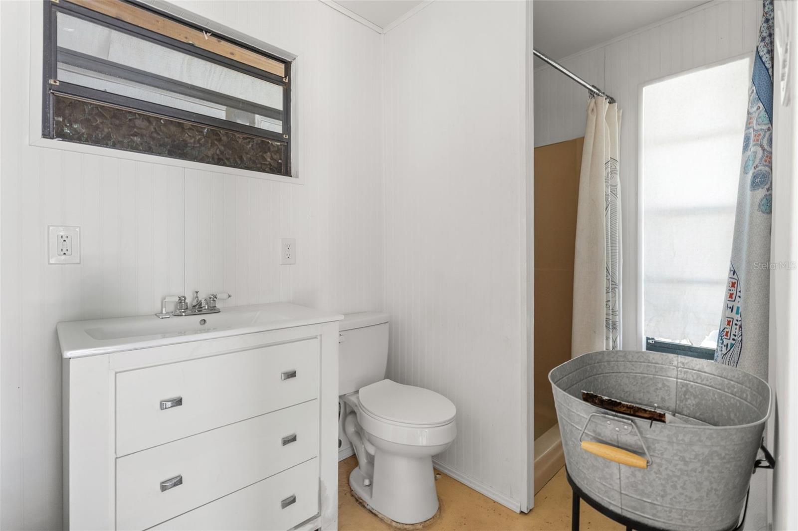 6204 SOARING AVE, TEMPLE TERRACE, FL, 33617