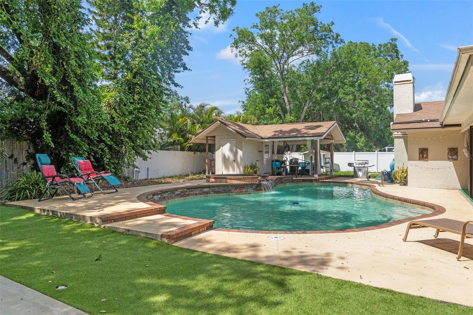 6204 SOARING AVE, TEMPLE TERRACE, FL, 33617