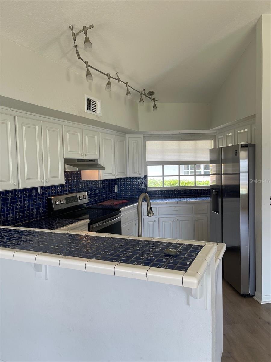 6940 4TH ST S, ST PETERSBURG, FL, 33705