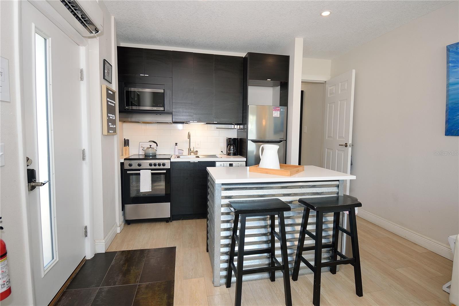 325 N ORLANDO AVE, COCOA BEACH, FL, 32931