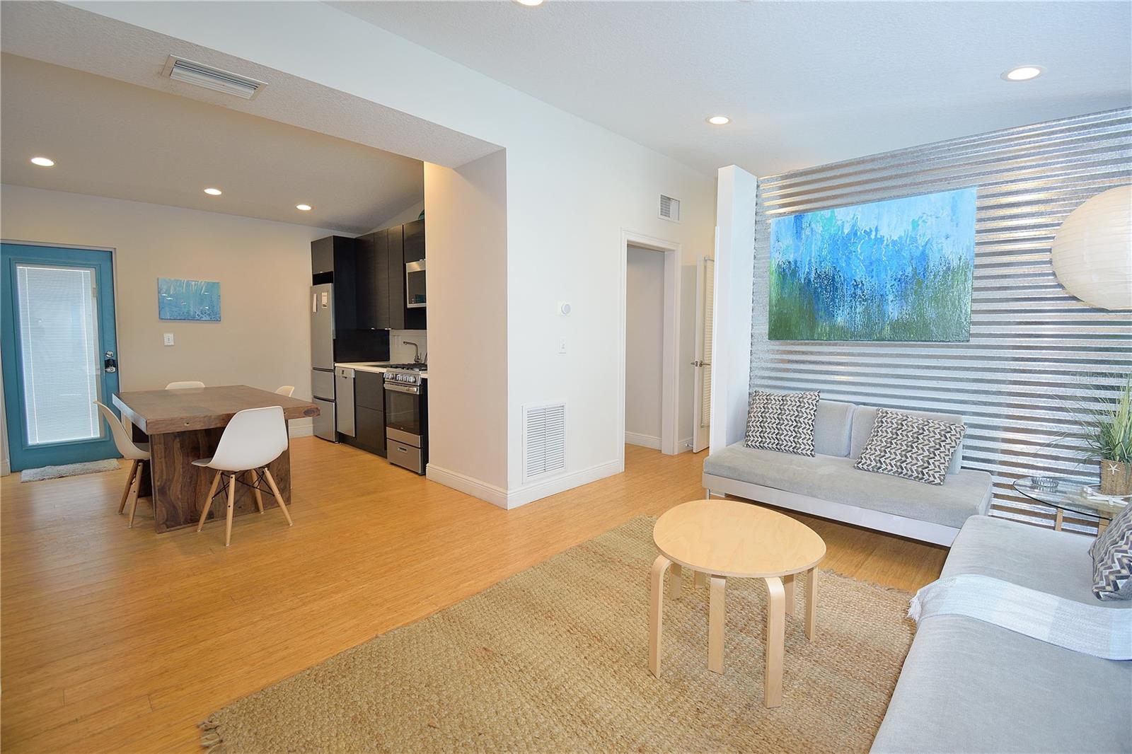 325 N ORLANDO AVE, COCOA BEACH, FL, 32931