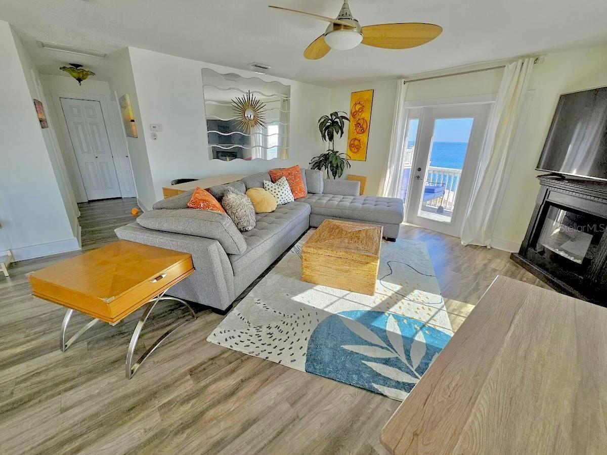 5285 COQUINA KEY DR SE #C, ST PETERSBURG, FL, 33705