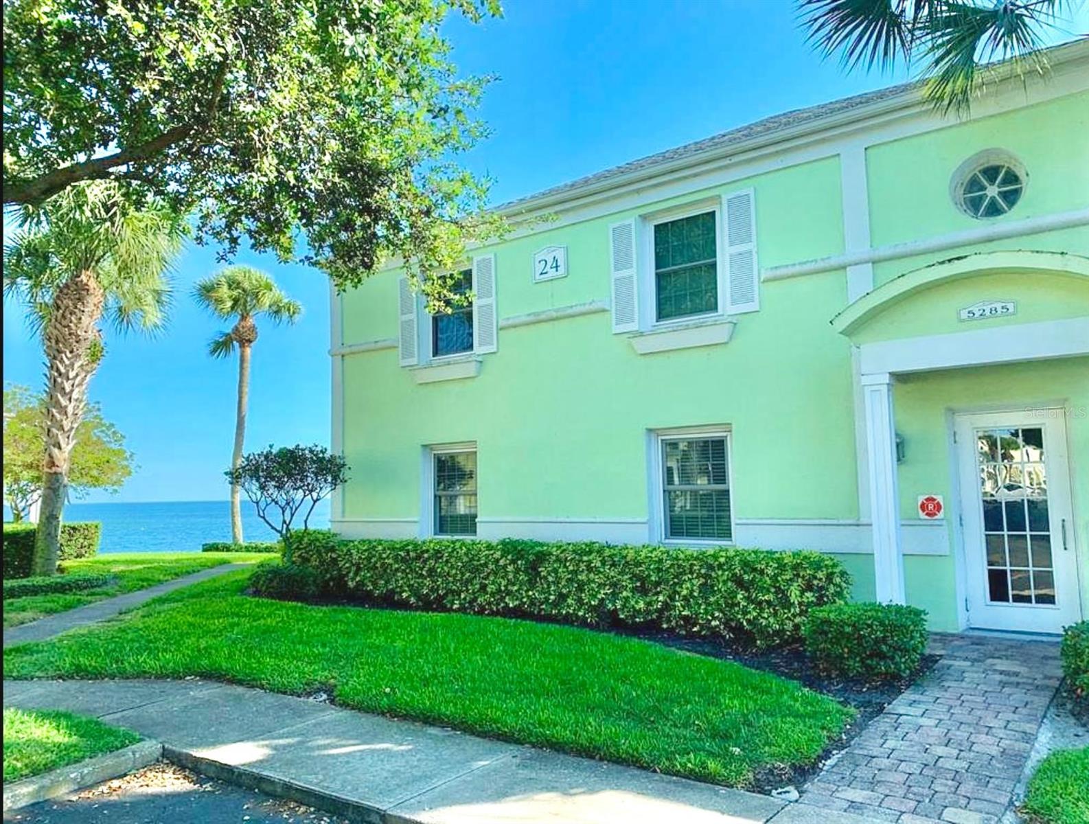 5285 COQUINA KEY DR SE #C, ST PETERSBURG, FL, 33705