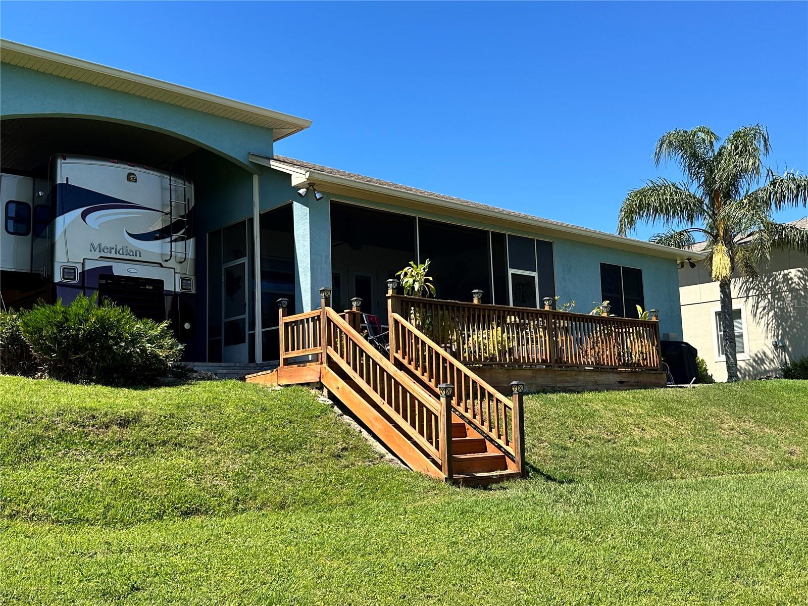 656 MEANDERING WAY, POLK CITY, FL, 33868