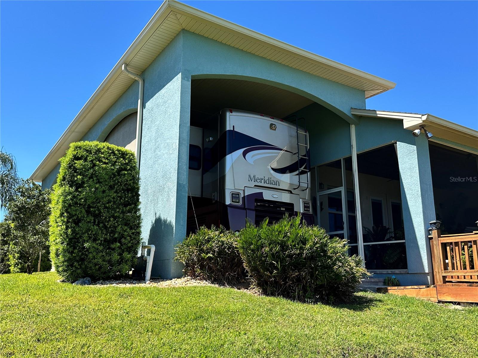 656 MEANDERING WAY, POLK CITY, FL, 33868