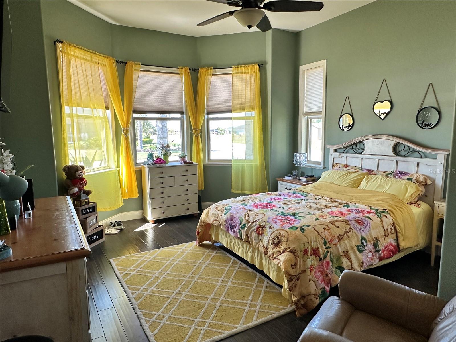 656 MEANDERING WAY, POLK CITY, FL, 33868