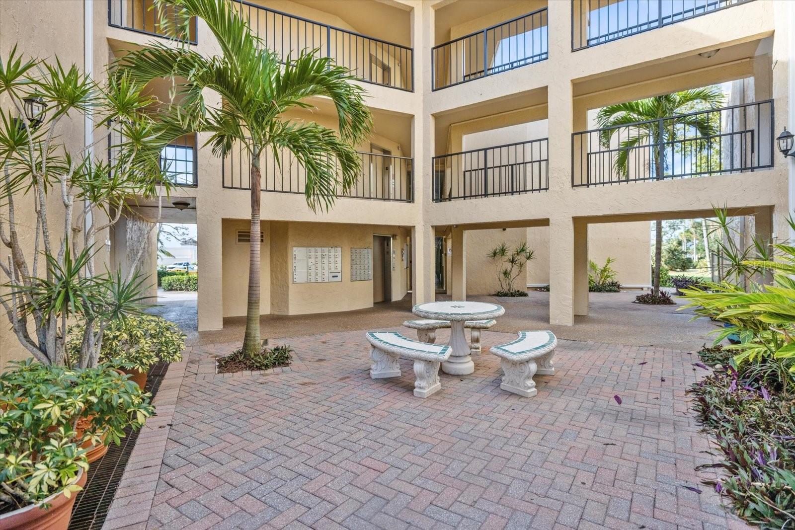 612 BIRD BAY DR S #302, VENICE, FL, 34285