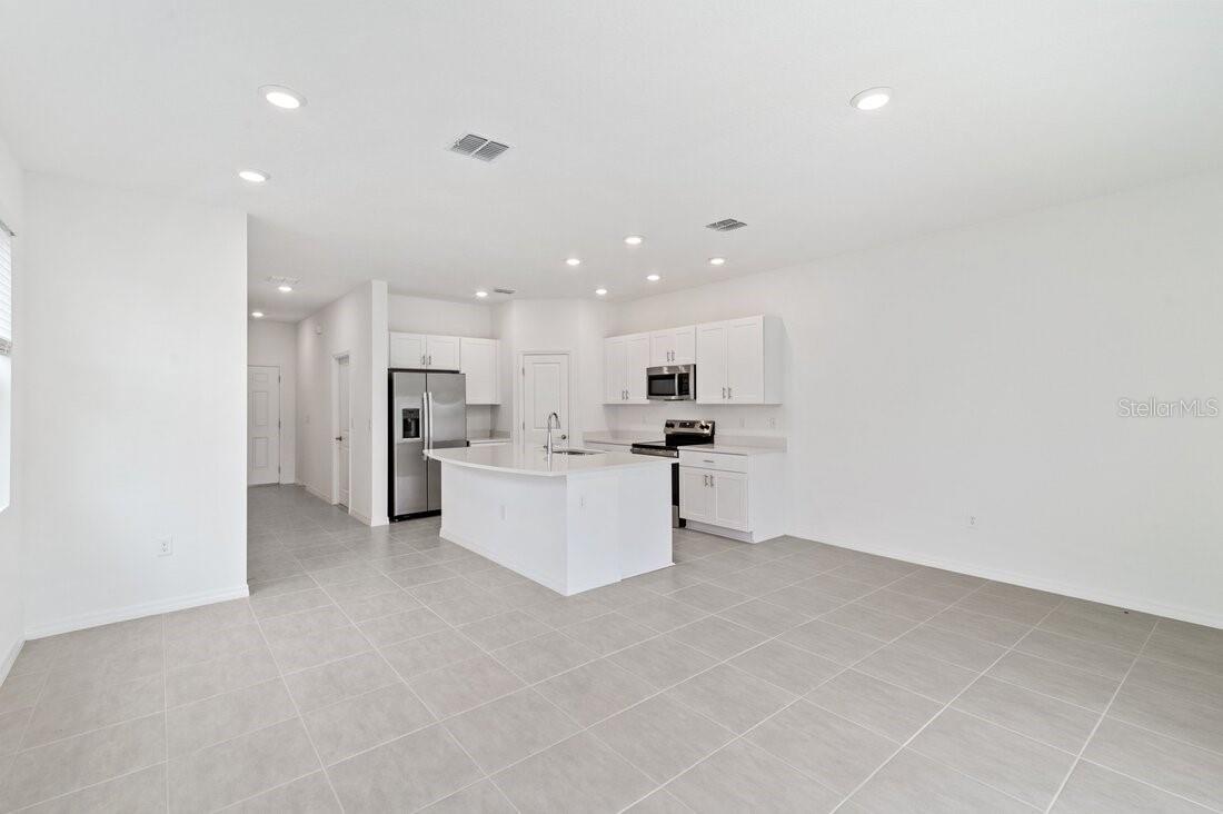 184 RIVER FRONT WAY, EDGEWATER, FL, 32141