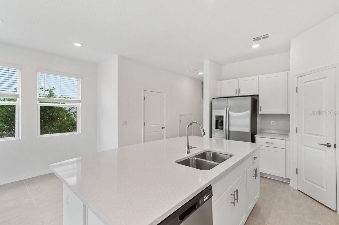 184 RIVER FRONT WAY, EDGEWATER, FL, 32141