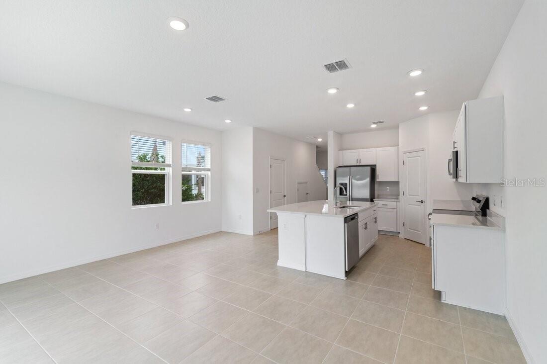 184 RIVER FRONT WAY, EDGEWATER, FL, 32141