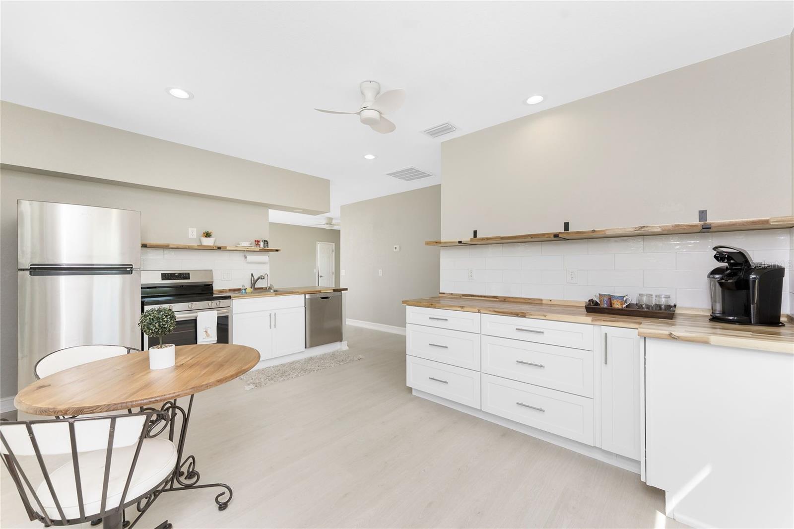 24549 NOVA LN, PUNTA GORDA, FL, 33980