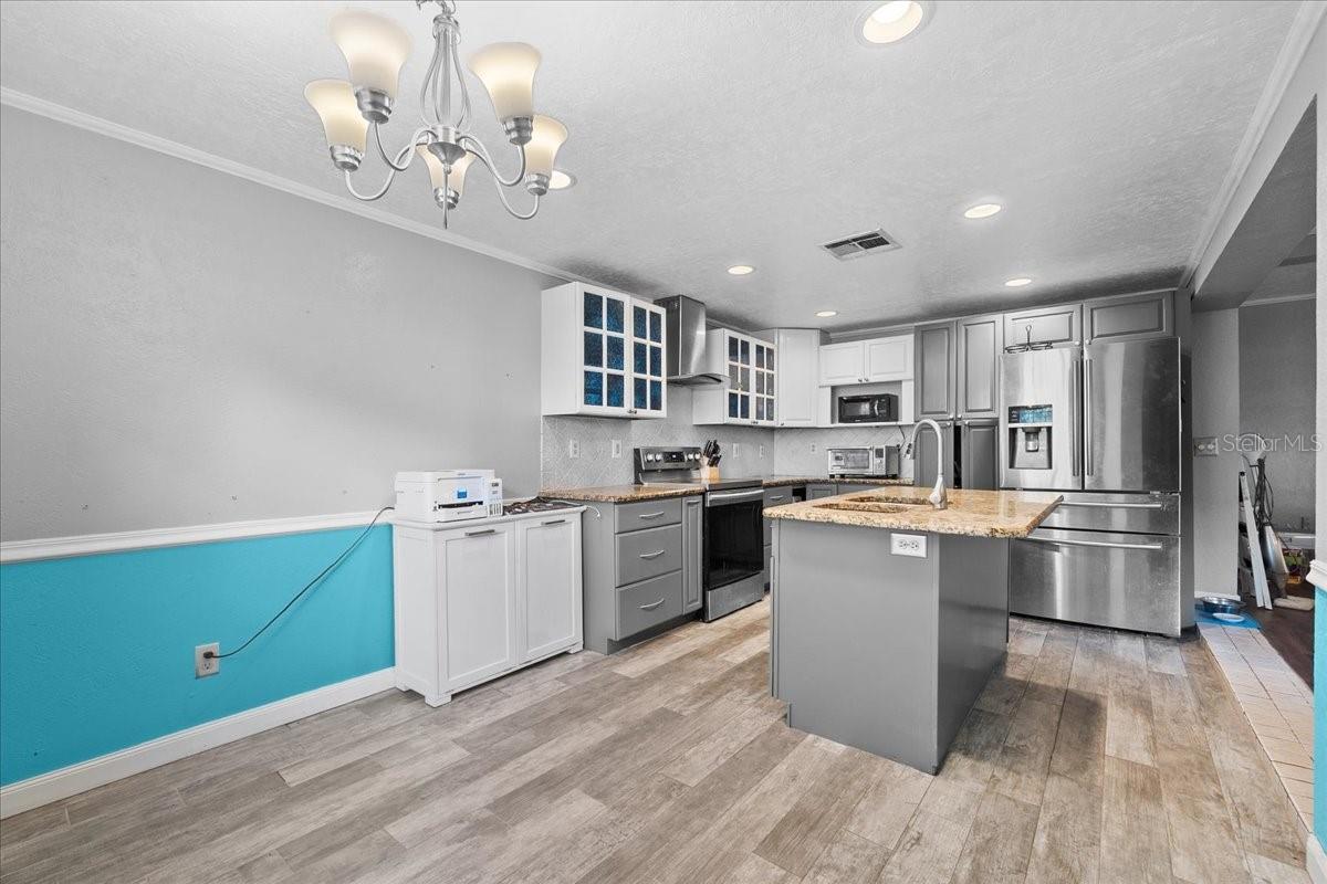 516 EASTWAY DR, LAKELAND, FL, 33803