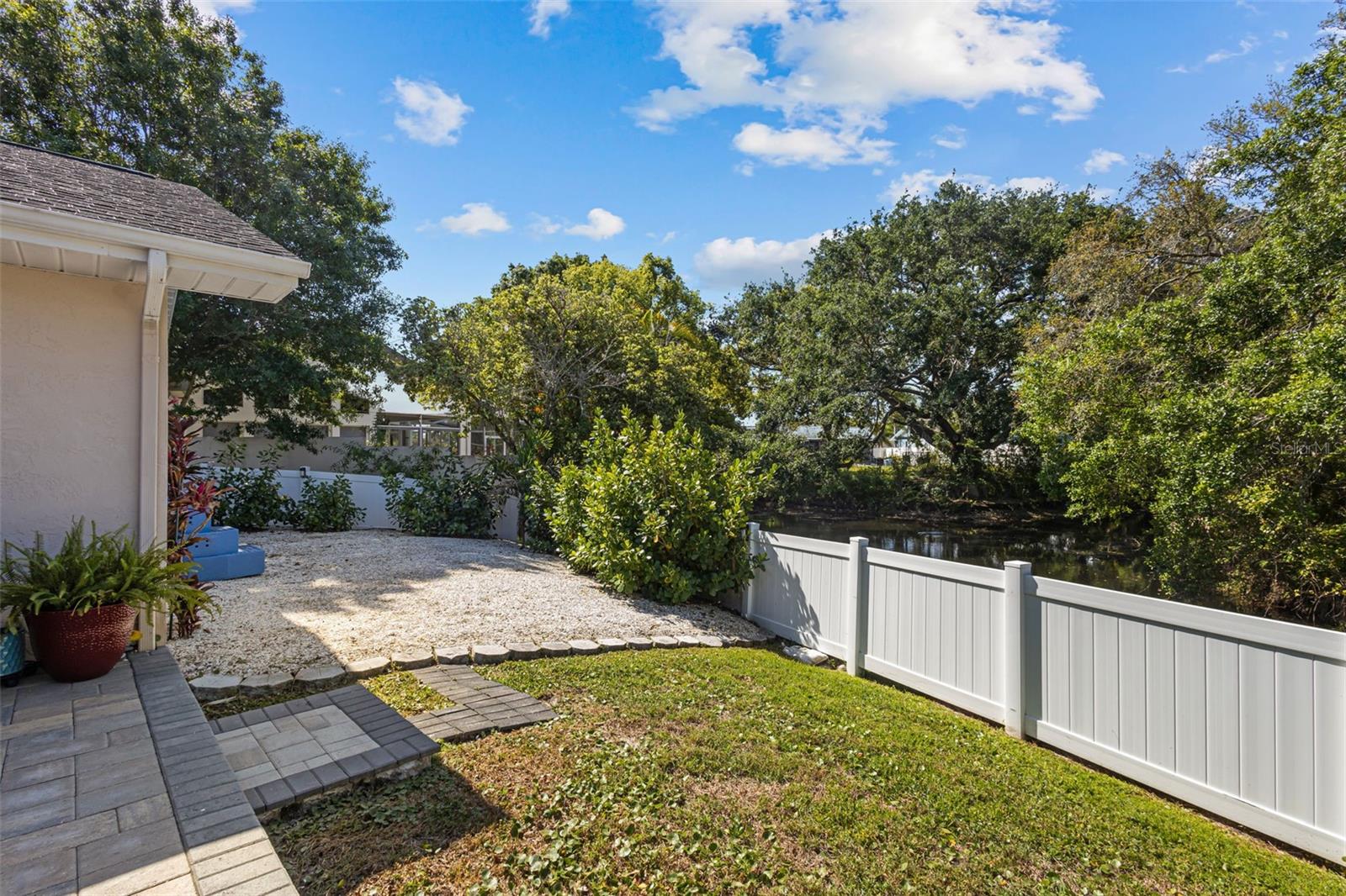 380 PALMDALE DR, OLDSMAR, FL, 34677