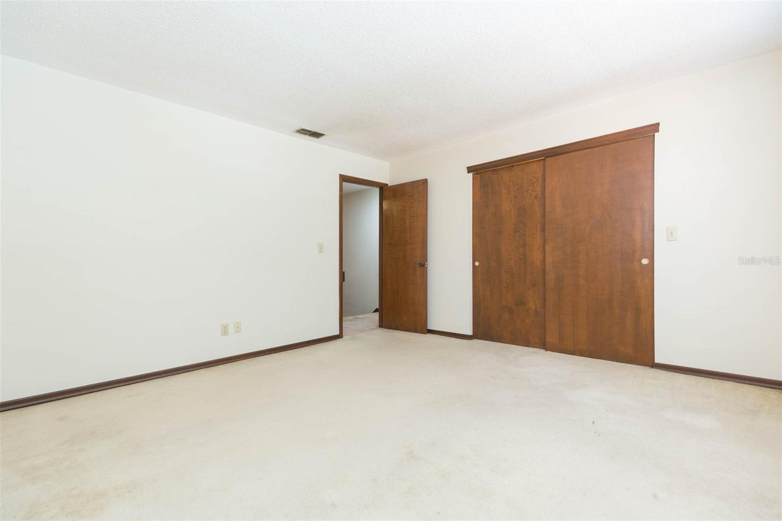 16075 DAWNVIEW DR, TAMPA, FL, 33624