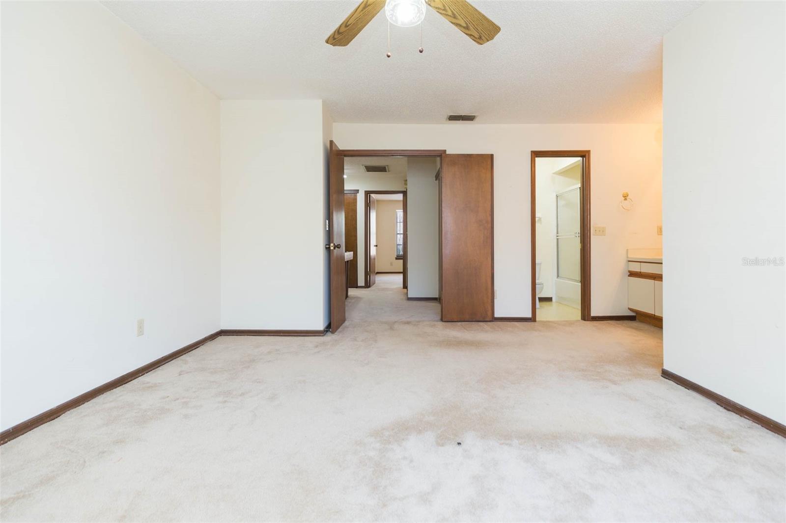 16075 DAWNVIEW DR, TAMPA, FL, 33624