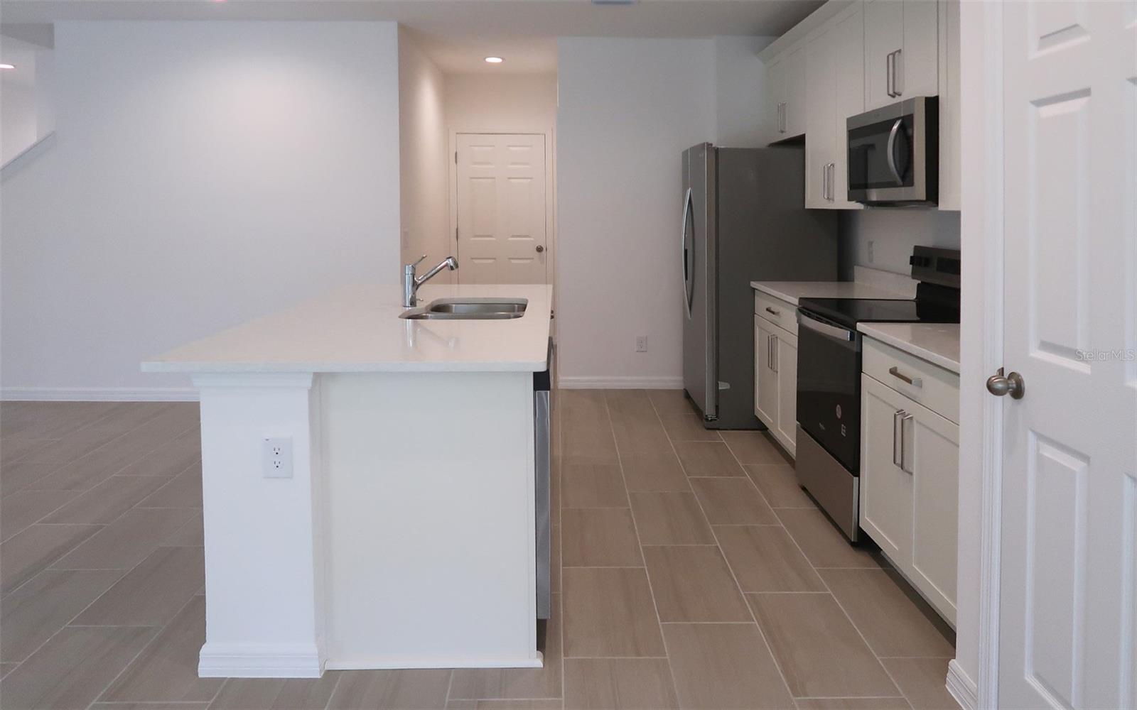 236 GLASS ONION DR, GROVELAND, FL, 34737