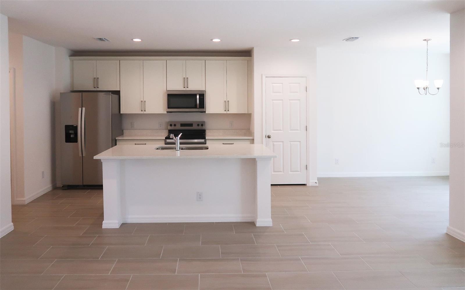 236 GLASS ONION DR, GROVELAND, FL, 34737