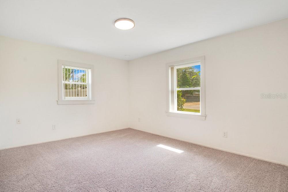 806 MAZURKA DR, CHULUOTA, FL, 32766