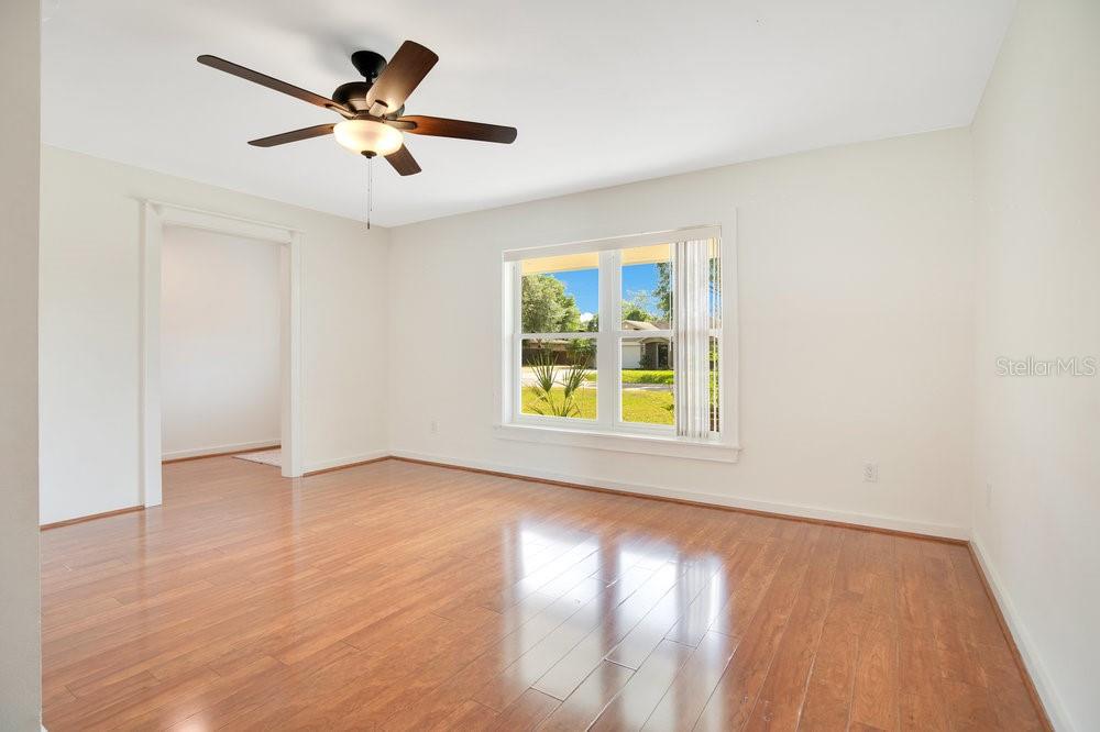 806 MAZURKA DR, CHULUOTA, FL, 32766