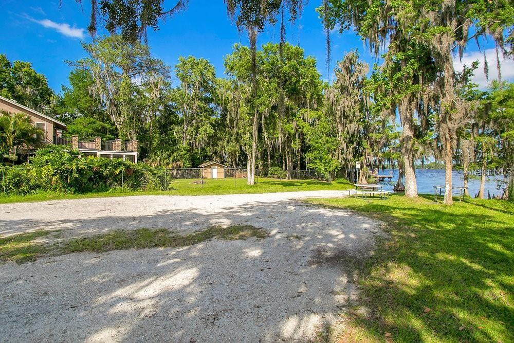 806 MAZURKA DR, CHULUOTA, FL, 32766