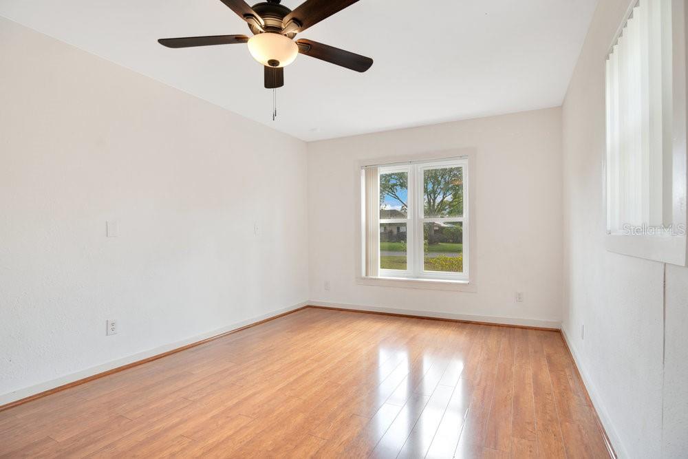 806 MAZURKA DR, CHULUOTA, FL, 32766