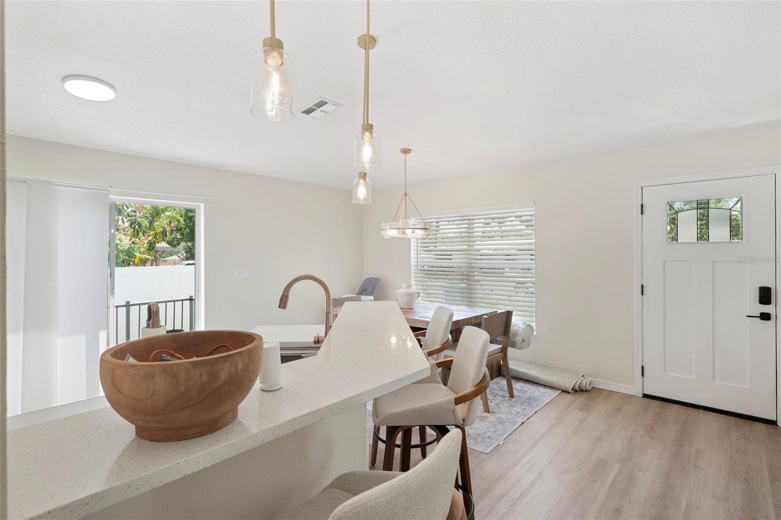 2410 26TH ST S, ST PETERSBURG, FL, 33712