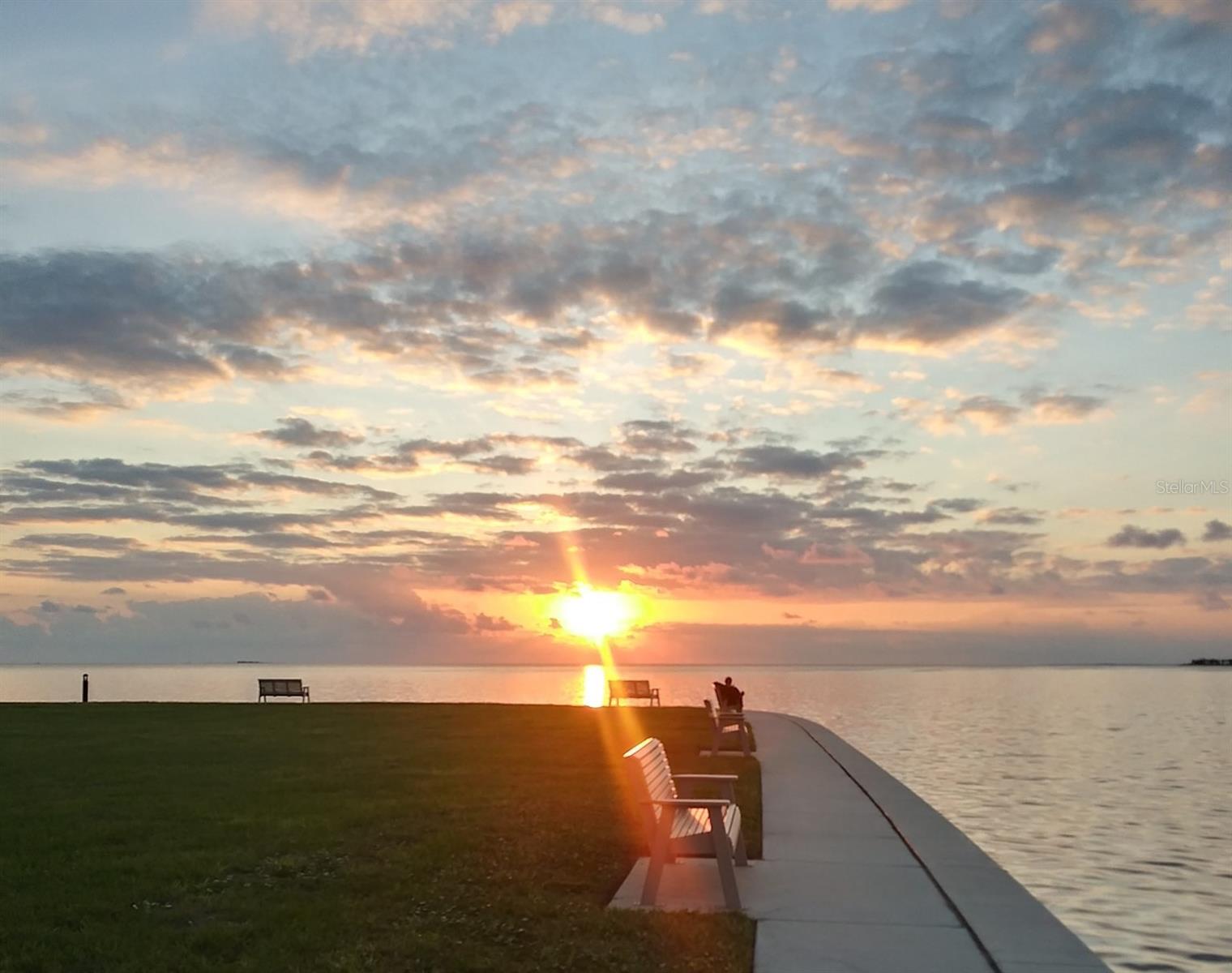 423 WINDRUSH BAY DR, TARPON SPRINGS, FL, 34689