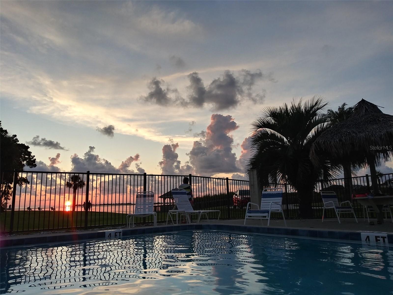 423 WINDRUSH BAY DR, TARPON SPRINGS, FL, 34689