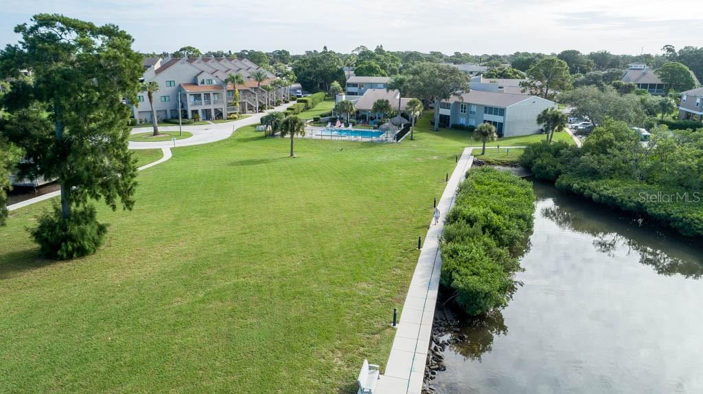 423 WINDRUSH BAY DR, TARPON SPRINGS, FL, 34689