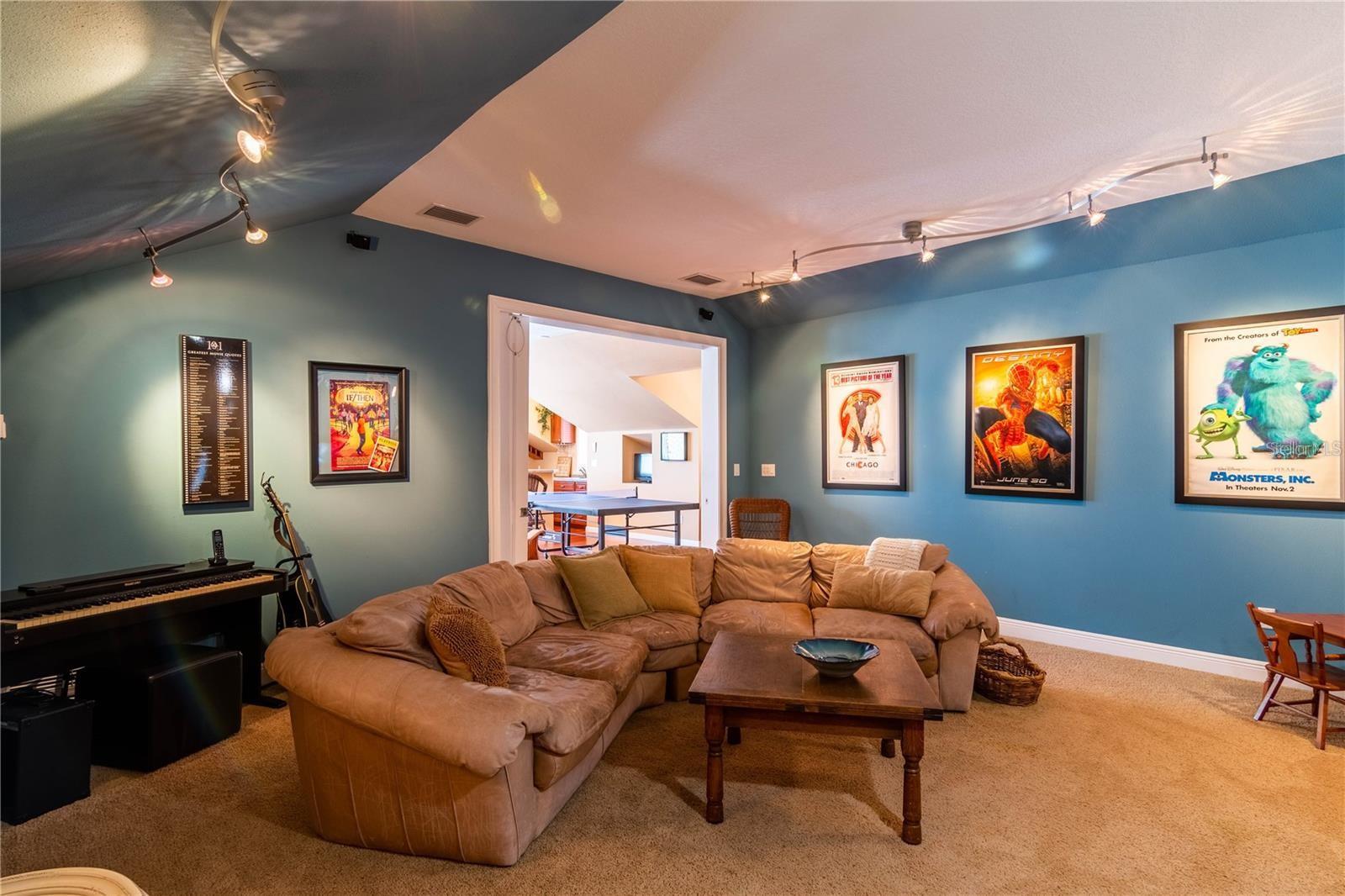 3 PARADISE LN, TREASURE ISLAND, FL, 33706