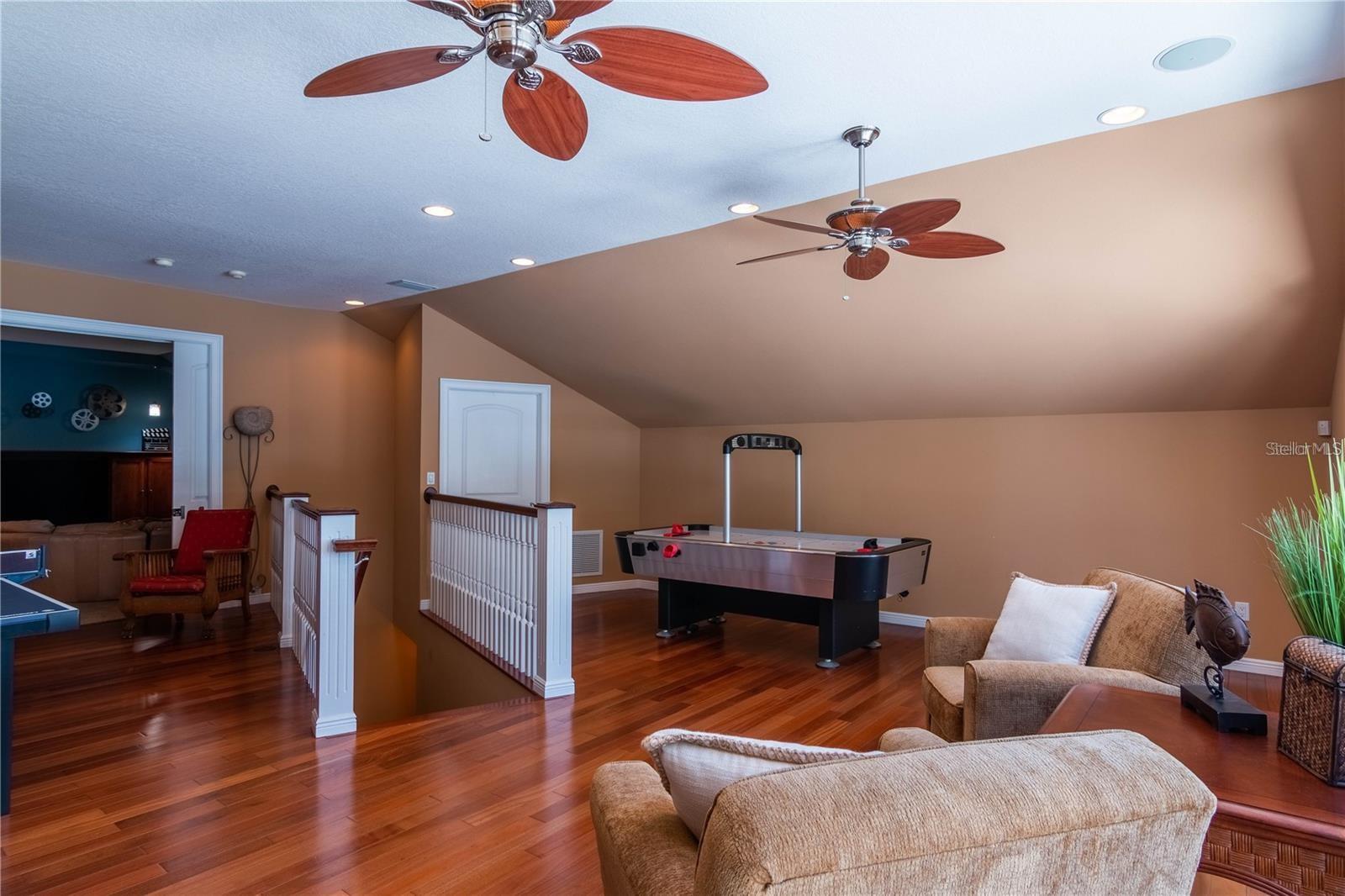 3 PARADISE LN, TREASURE ISLAND, FL, 33706