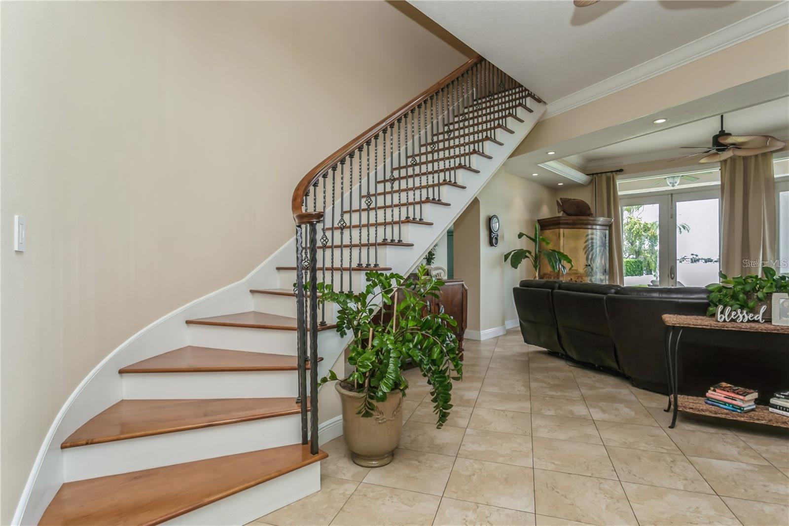 3 PARADISE LN, TREASURE ISLAND, FL, 33706