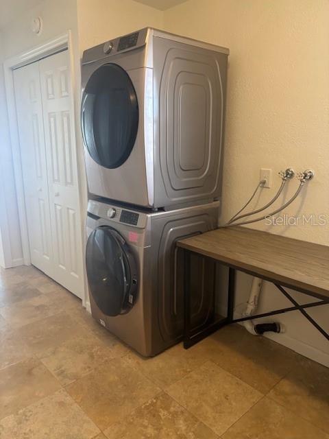 12055 4TH ST E, TREASURE ISLAND, FL, 33706