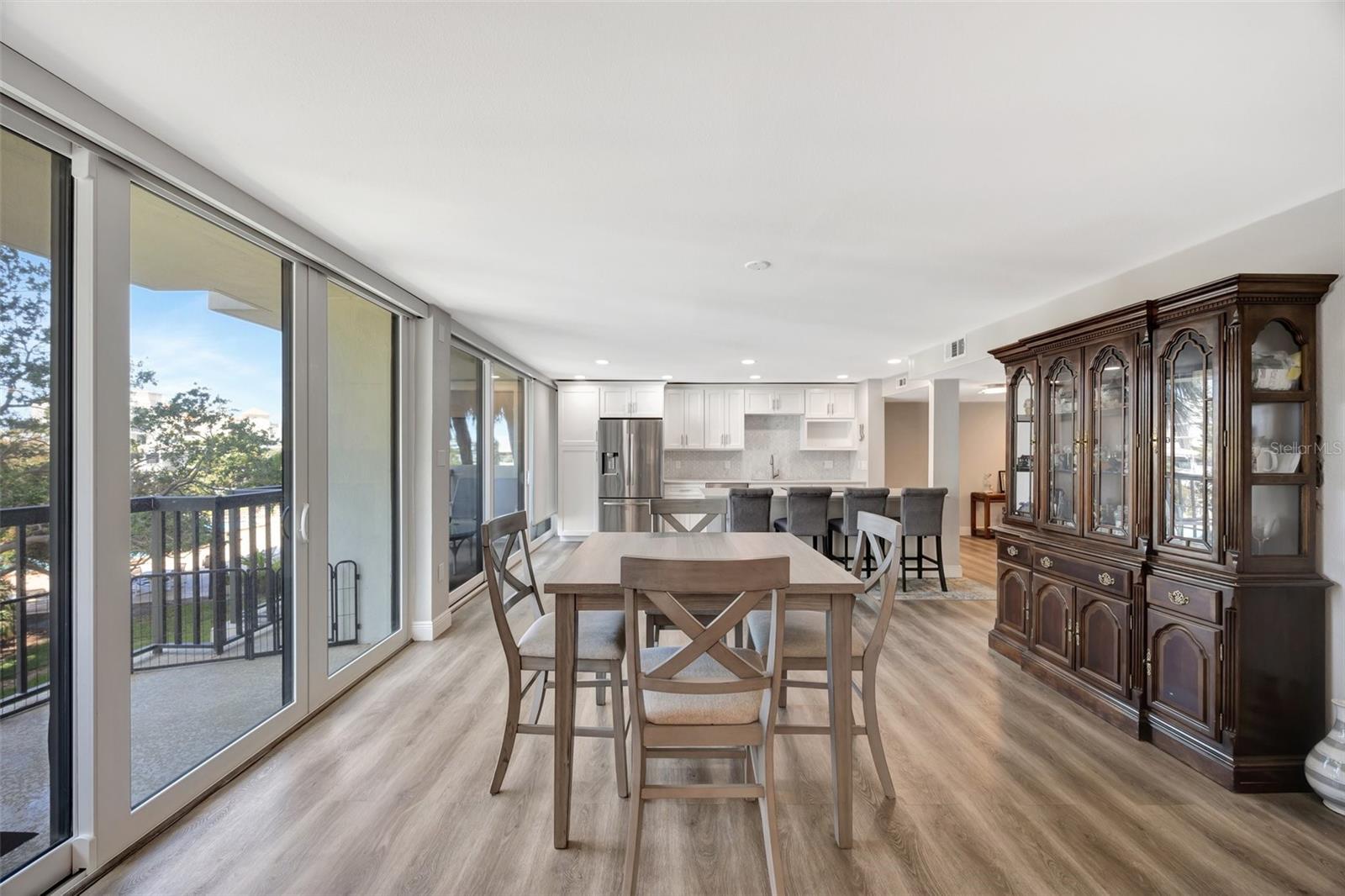 400 ISLAND WAY #201, CLEARWATER BEACH, FL, 33767