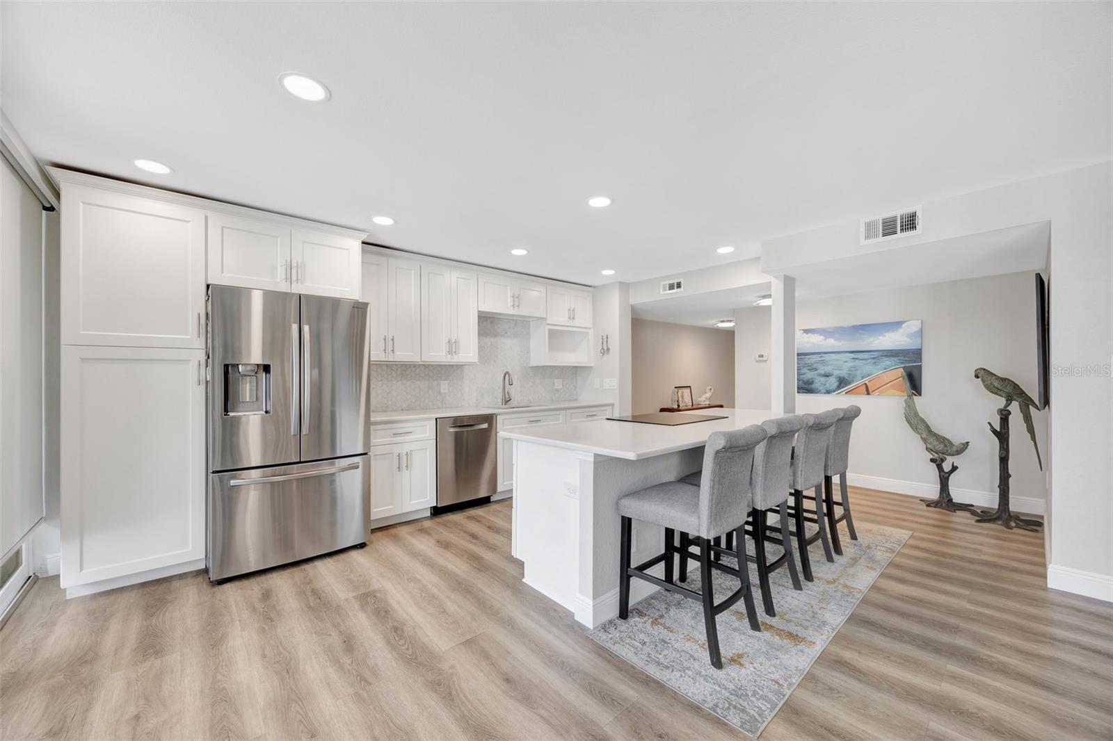 400 ISLAND WAY #201, CLEARWATER BEACH, FL, 33767