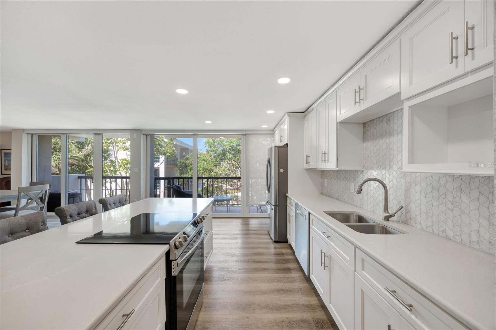 400 ISLAND WAY #201, CLEARWATER BEACH, FL, 33767