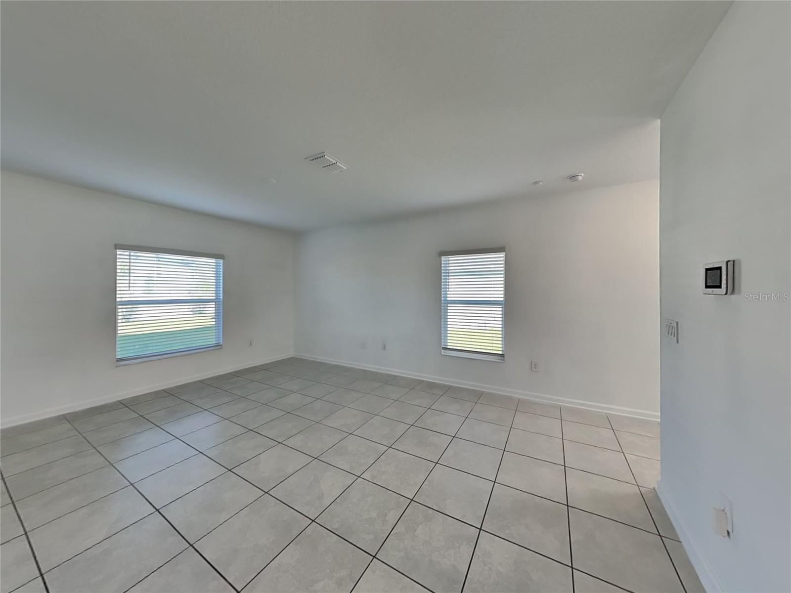 1512 CUMBERLAND AVE, DAVENPORT, FL, 33837