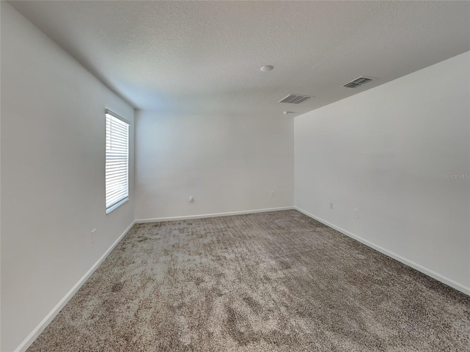 1512 CUMBERLAND AVE, DAVENPORT, FL, 33837