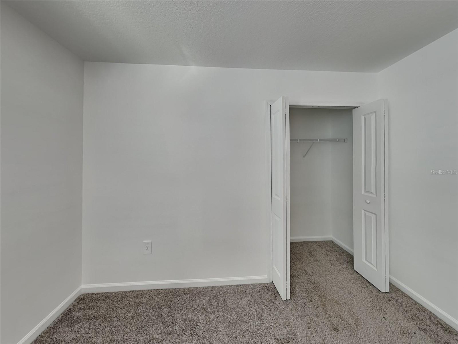 1512 CUMBERLAND AVE, DAVENPORT, FL, 33837