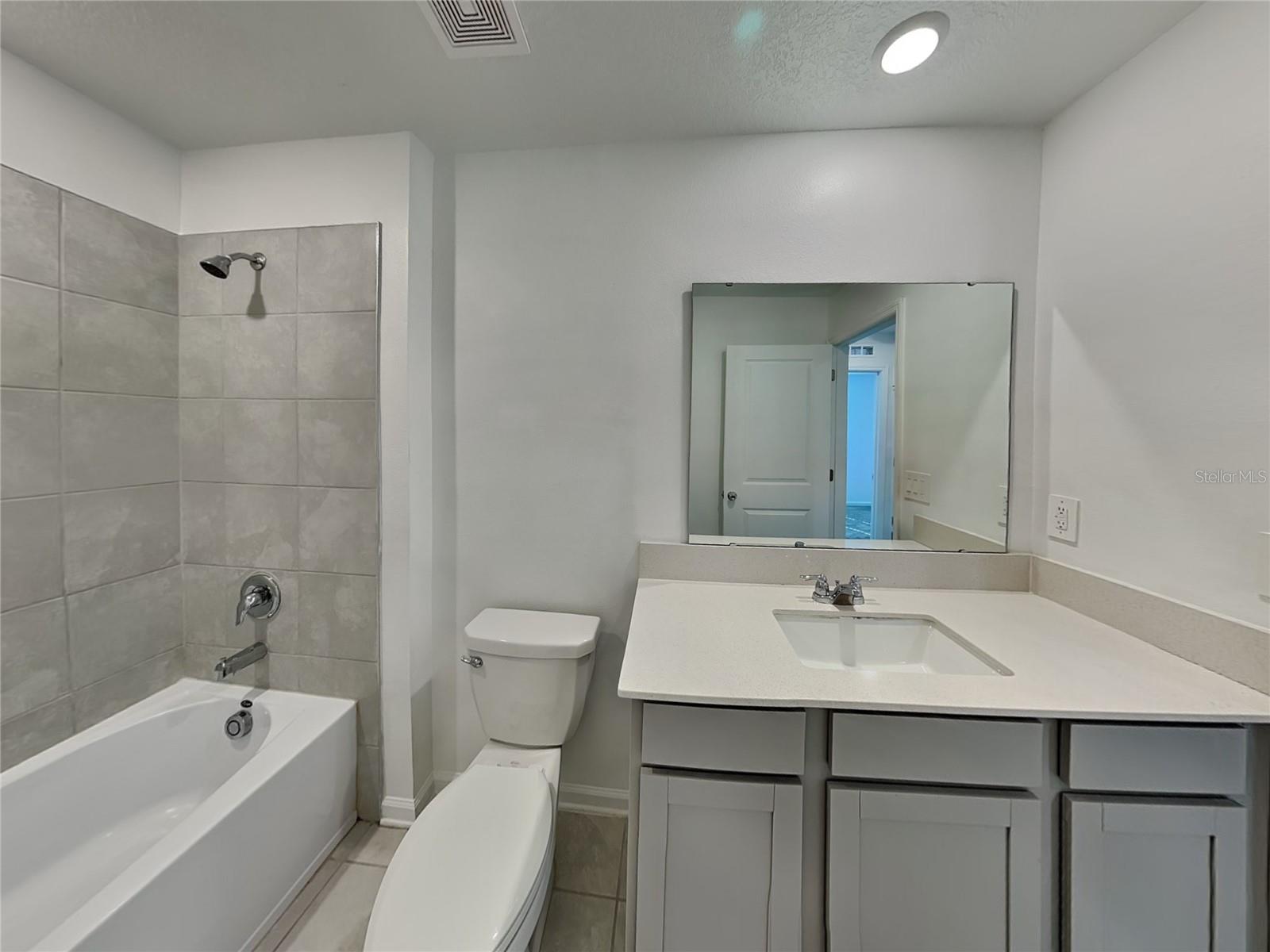 1512 CUMBERLAND AVE, DAVENPORT, FL, 33837