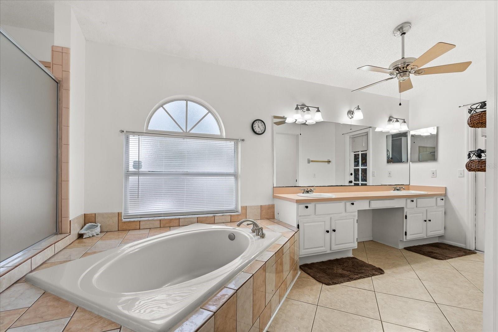 7151 HIAWASSEE OAK DR, ORLANDO, FL, 32818