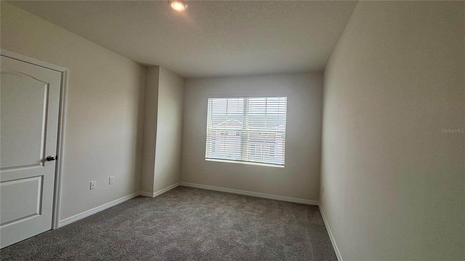 2376 PENGUIN BLVD, DAVENPORT, FL, 33837