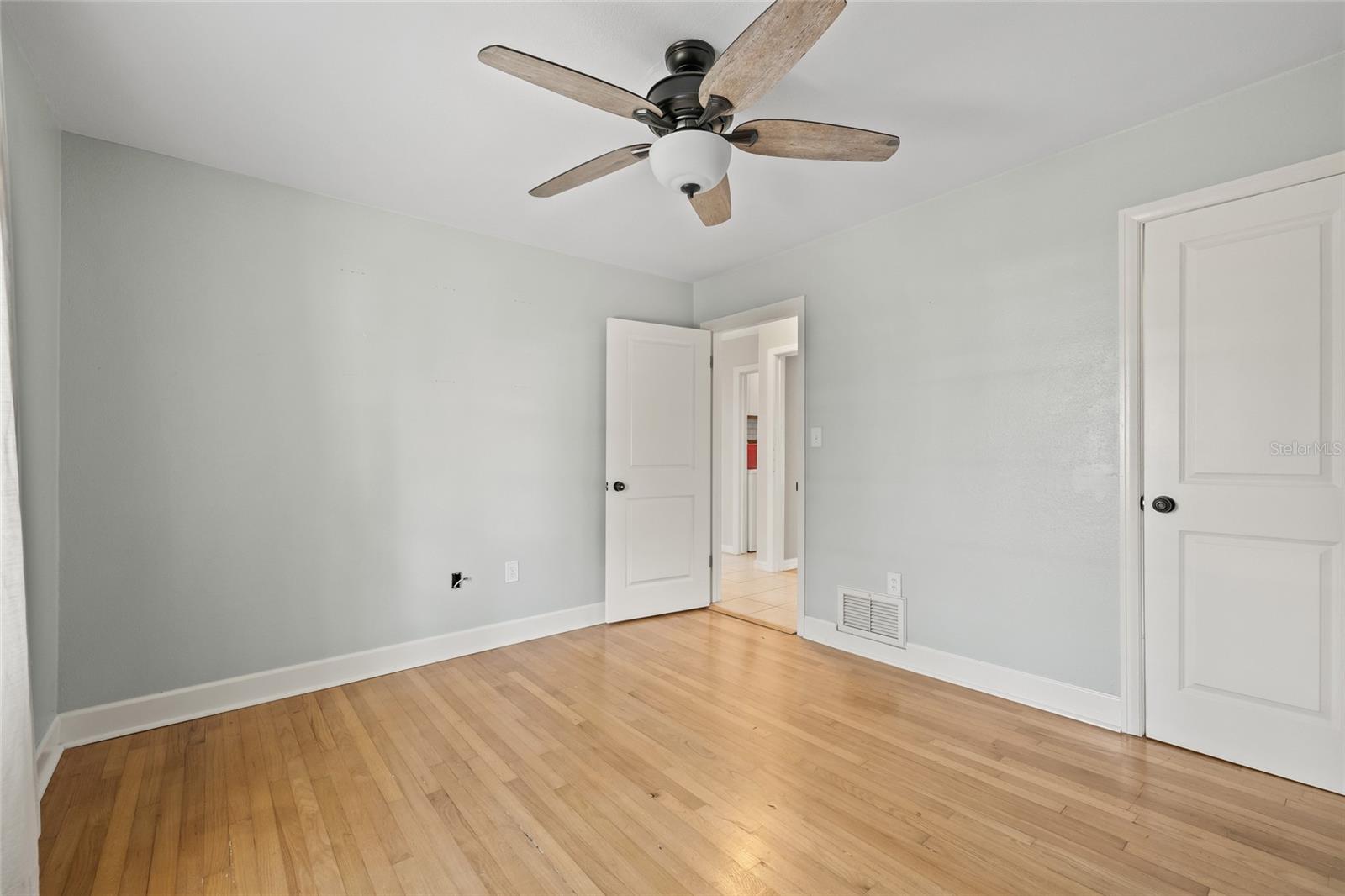 2102 7TH AVE W, BRADENTON, FL, 34205