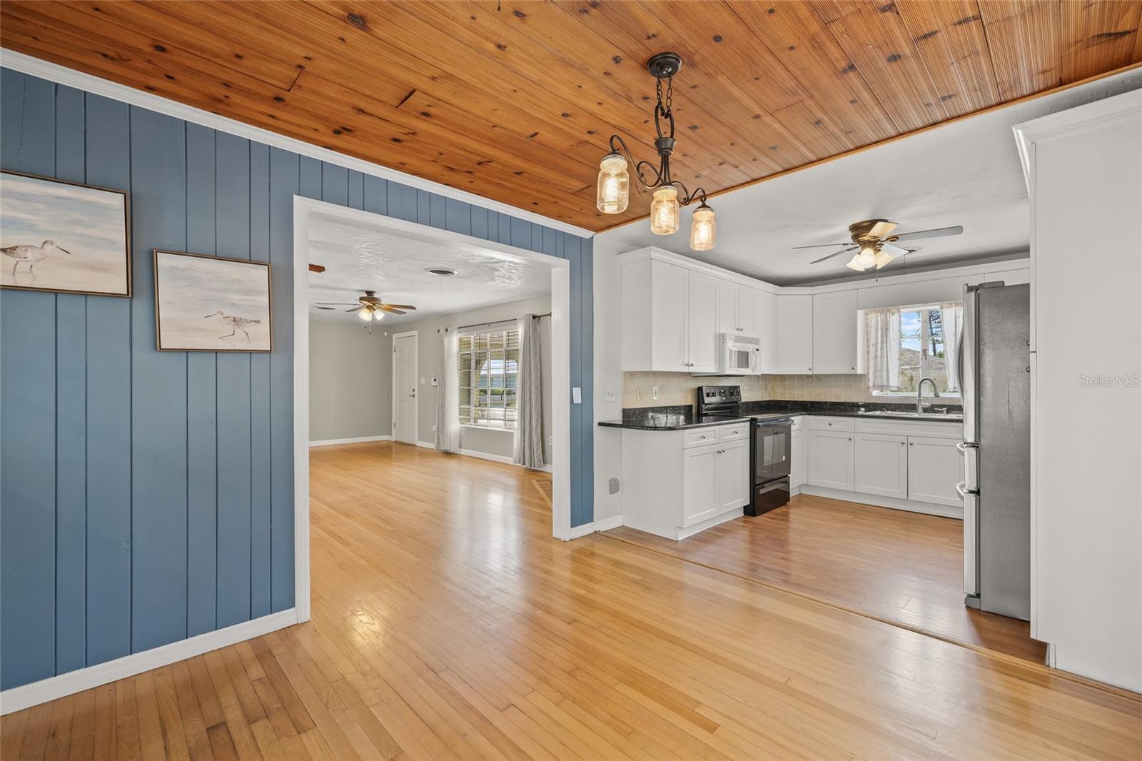 2102 7TH AVE W, BRADENTON, FL, 34205