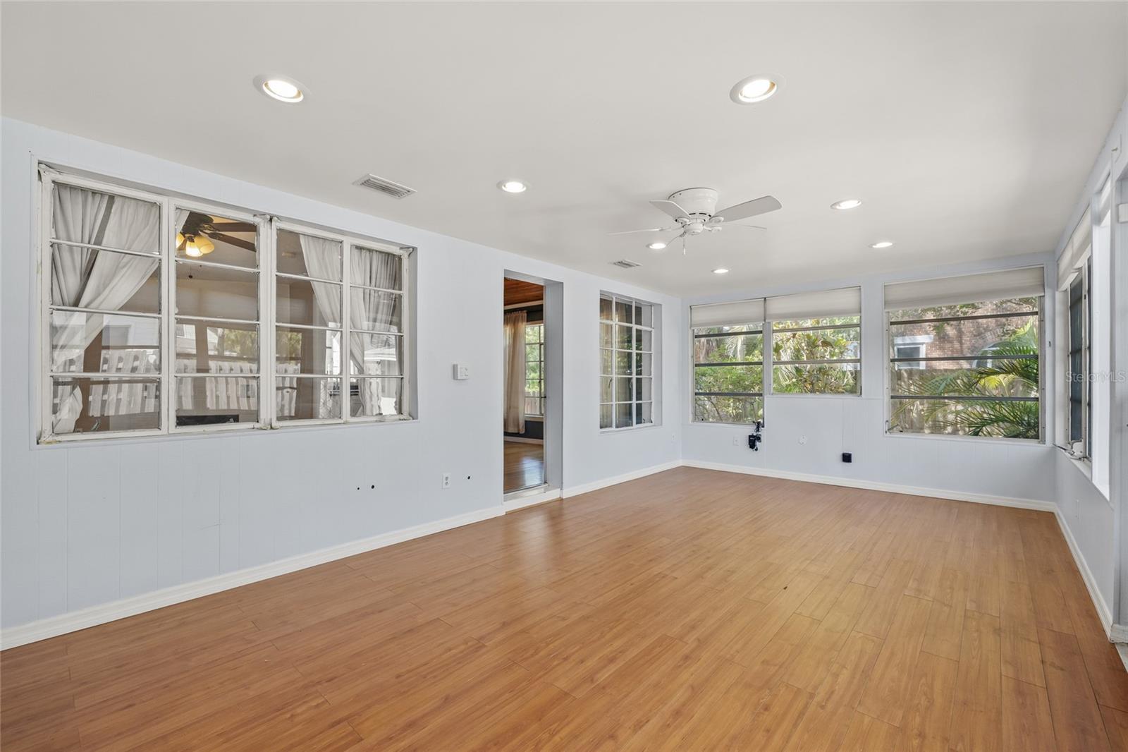 2102 7TH AVE W, BRADENTON, FL, 34205